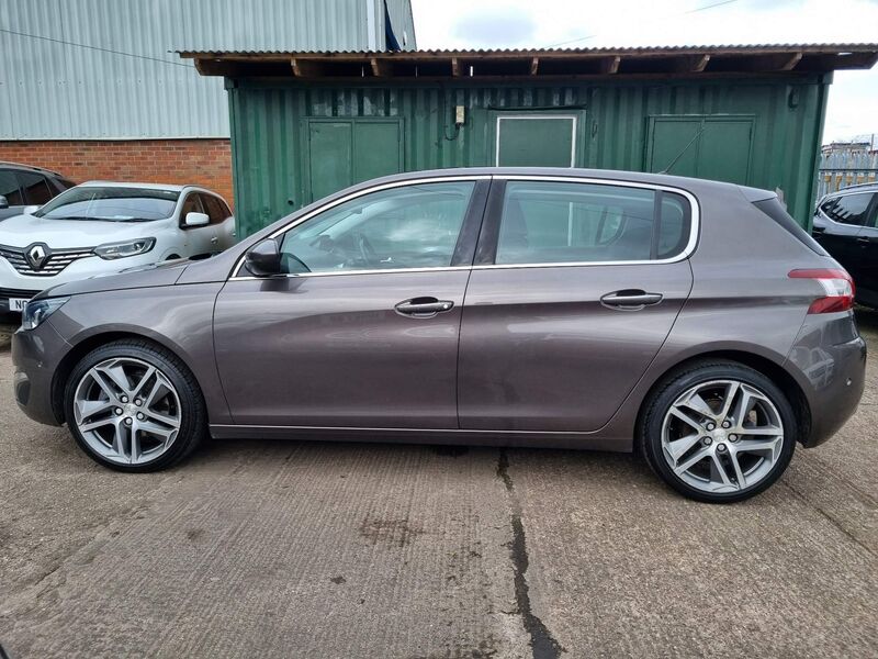 View PEUGEOT 308 1.6 THP Allure Euro 5 5dr